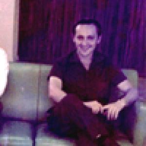 Foto ampliada de Genílson no prédio da Vale.