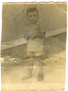 Imagem da foto original de Anastácio aos 4 ou 5 anos de idade.