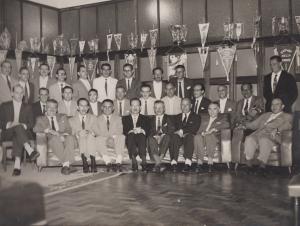 Reunião dos diretores da Bolsa de Cereais de São Paulo, no grêmio recreativo e cultural na Rua da Cantareira.