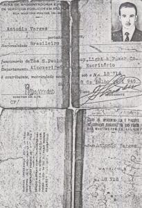 Carteira de Identificação e comprovação de contribuinte da caixa de aposentadoria e pensões de serviços públicos de São Paulo.