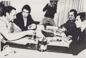 Na foto: Dicson Funaro, Antônio Rogério Magri, Alcyr Nogueira e Almir Pazzianoto. O Ministro da Fazenda Fumaro, o presidente do sindicato dos quimicos, o presidente do Stieesp e o Ministro do Trabalho Pazzianoto (Governo Sarney) no Stieesp discutindo as questões do plano cruzado com vários sindicalistas.
