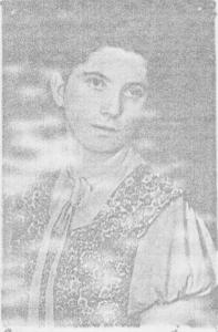 A mãe de Arnaldo quando solteira, foto feita em estúdio. Ralpha era atriz e gostava de sapatear quando solteira. Ela faleceu há quatro anos.
