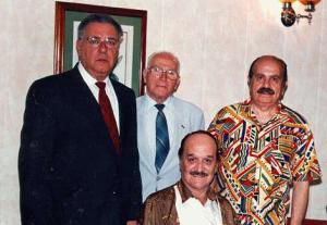 Severino dos Santos, membro fundador do Clube; Paulo Piratininga dos Santos, filho de Severino e presidente do Conselho Supremo do Clube;  presidente da executiva do clube e Antônio Sampaio, homenageado e presidente da Câmera Municipal. Antônio faleceu pouco tempo depois.