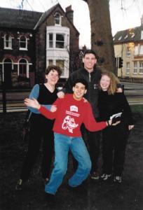Orientação de despedida de todos os estudantes. Voluntários que o inspiraram. Da esquerda para a direita: Gill, Ben, Catherine e Diogo ao meio.