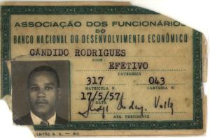 Carteirinha da Associação de Funcionários do BNDES, espécie de sindicato criada pelos próprios funcionários.