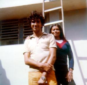José Antonio conheceu Nilza, sua esposa, na cantina da Companhia de Telecomunicações do Brasil Central (CTBC), no bairro Industrial, onde hoje fica o Grupo Algar. Ela trabalhava lá e usava uma touca na cabeça para evitar que caíssem cabelos nos alimentos. No dia em que ele a viu de cabelos soltos, se apaixonou. Ela trabalhou na empresa até o casamento.