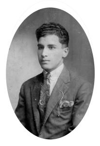 Alfredo Vieira, pai de Maria Adelaide, enviou essa foto como lembrança para sua futura esposa.