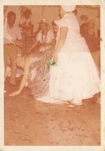 Iniciação de Mãe Neia, em Santos (SP). Registro de 1964 em Docas de Santos, a rua ficava bem no término do porto, perto de duas linhas de trem.