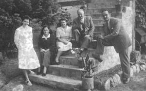 Carlos Nunes de Lima (à direita) com Mr. Gorton, Dna. Clotilde, Martha Mayall e Helena.
