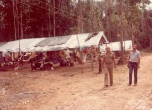 Acampamento em Tiracambu para pesquisa de bauxita.