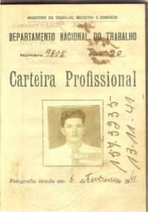 Carteira profissional César Giacomim. Governador Valadares (MG), 1941.