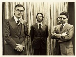 Posse de Luiz como diretor Financeiro da Cia. Vale do Rio Doce. Na foto também está seu antecessor, e Joel Rennó (Presidente da CVRD).