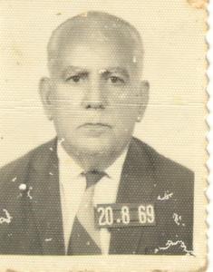 legenda: Sr. Edgard Pai de D. Lilia e avô de Luiz Fernando e Milton Nascimento. Três Pontas, MG – 1969.<br>personagem: Edgard<br>historia: Irmão adotivo de Milton Nascimento, Luís também fora criado em Três Pontas por D. Lilia e S. Zino. Hoje vive no Rio de Janeiro, onde é proprietário de uma banca de revistas.<br>