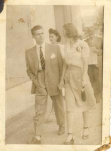 Os pais de Silvana Guedes, Cândido Sizenando de Freitas e Francisca Chaves de Freitas na Avenida Afonso Pena.