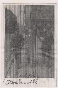Jack Franco passeando com soldados americanos após o fim da Segunda Guerra Mundial. Os soldados foram recomendados pelo seu tio de achar Jack e seu irmão Aron. Da esquerda para a direita: Ralph Stockwoell, Jack Franco e desconhecido.