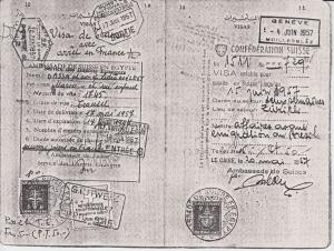 As páginas contêm vistos da Embaixada da Suiça, no Cairo (Egito). Este documento permitiu a saída de Lydia Dassa e de sua família do Egito, para emigrar para o Brasil. Saíram do Egito por causa de divergências políticas e religiosas, que era motivo de perseguição ao judeus vivendo no país. Idioma: francês.