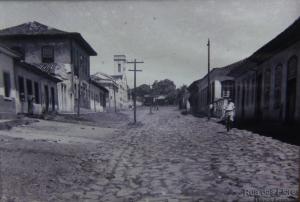 Rua das Flores<br>Brasil / Minas Gerais / Paracatu