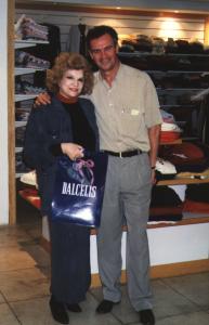 Ivo Dall´Acqua Júnior e a atriz Tônia Carrero, participando de um evento em homenagem a Luiz Antônio Martinez Corrêa. Araraquara, SP, 1995.