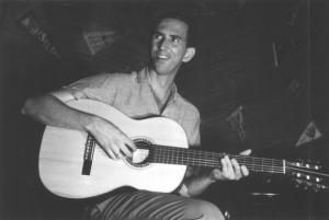 Pacífico Mascarenhas no Sítio Embirassu, em ensaio do Sambacana, grupo pelo qual entrou para o livro dos recordes como o disco que possui mais músicas já produzido na história, com um total de 60 canções.