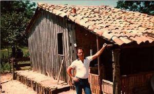 Gilberto Afif Sarruf em sua fazenda em Porangaba, onde costumava ir apenas para cuidar da criação de cavalos.