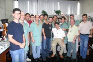 Despedida do GMT, laboratório de calibração de instrumento, para ir integrar a equipe de engenharia do GSI após ser aprovado no último concurso interno da empresa. Foto tirada no Pátio Jabaquara.