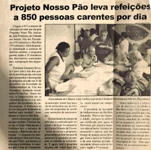 Matéria de jornal relatando a chegada do Projeto Nosso Pão à Ilha Bela, ação articulada por Zumbi para oferecer refeições aos moradores da Vila Esperança. O documento também registra a conquista de investimentos para oficinas de karatê e um curso de inglês voltado às crianças, reforçando o papel da liderança comunitária na promoção do bem-estar social e na ampliação de oportunidades educativas.