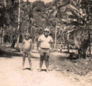 Na Chácara vizinha a de sua família, local que frequentou desde a infância até a idade adulta. Marco Aurélio Fragoso e José Balbino.