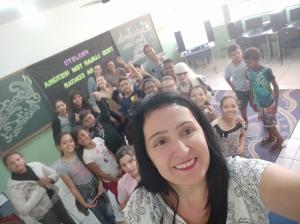 Alunos 5 ano A com Edivânia, professora Silvia e diretora Karina