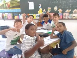 Alunos no momento da entrevista com Pedro