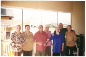 legenda: Foto dos irmãos Thomé, em aniversário de 80 anos de Ariete 
Thomé Trigo (05/08/1924 - 17/09/2007)*<br>personagem: Edy Thomé Birvar Sanches, Sonia Thomé Mantovani, Mario Thomé, Ariete Thomé Trigo, 
Wilma Thomé Vedolin, Renato Thomé, Itália Thomé Bernardi<br>historia: Foto dos irmãos Thomé, em aniversário de 80 anos de Ariete 
Thomé Trigo (05/08/1924 - 17/09/2007)*<br>