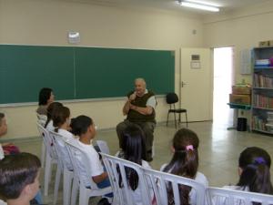 personagem: depoente e alunos<br>historia: depoente relatando sua historia de vida<br>