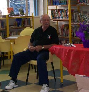 personagem: Bruno Victorio Meneghetti<br>historia: O Senhor Bruno Victorio Meneghetti esteve presente à EMEB Neusa Macellaro Callado Moraes em SBC para participar de entrevista concedida  aos alunos do 2º ano/ciclo I fundamental I , que participaram do projeto memória<br>