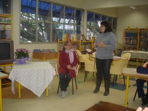 personagem: Professora Claudia Conde Canado e Cheila Magaly thomas<br>historia: Professora Claudia conta à  Cheila o processo do nosso projeto e fala sobre a importância daquele momento para todos nós do grupo.<br>