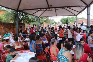 ALMOÇO DE 2016, COM MESAS, CADEIRAS E INFRAESTRUTURA