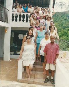 Alice, com grupo da 3a idade