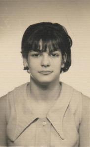 Aos quatorze anos, ainda com identidade feminina.