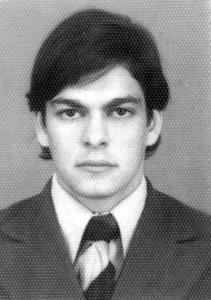 João em foto para seu novo documento após cirurgia de adequação sexual (ainda sem hormonização).