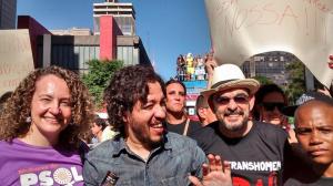 Da esquerda para a direita: Luciana Genro, Jean Wyllys e João W Nery na Parada LGBT com o tema pela aprovação da Lei de Identidade de Gênero, ou Lei João W Nery.