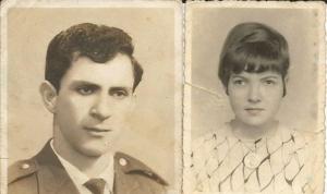 os versos das foto têm dedicatórias dos namorados