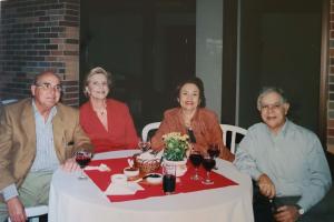 Primas super queridas, por parte da sra. Eneide, mãe de Chica, em foto tirada na festa de 80 anos do sr. Ernesto, seu pai. Ambas as primas chamam Neila e estão com os seus respectivos esposos.