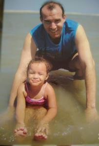 Nessa época André morava em Fortaleza com a sua filha e a mãe dela. A família resolveu fazer uma viagem para visitar a avó materna de sua filha, a ex-sogra de André.