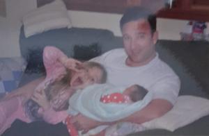 Família que construiu com Felipe, ele e suas duas filhas.