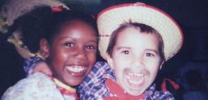 Registro da filha de Celso na festa junina da escola Ursinho Dengoso.