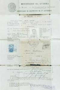 Documento de Pedro Ventura, pai de Dide. Este é o Certificado de Reservista do Ministério da Guerra. Trata-se da Segunda Guerra Mundial.