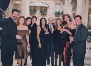 Cristiane, terceira da direita para a esquerda, com médico brasileiros, na época todos parceiros de Allergan, no 1º Congresso Internacional de Dermatologia.