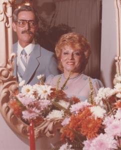 Bodas de prata comemoradas em casa. 
