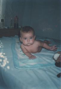 Chiquinha, sua filha, posando pra foto depois do banho.