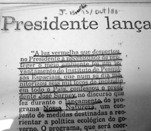Esta imagem complementa a anterior. Uma das consequências mais relevantes do monitoramento de queimadas feito pelo INPE sob coordenação de Alberto Setzer, foi a aceitação pelo governo federal de que era necessário minimizar o desmatamento e as queimadas descontroladas, que caracterizaram a devastação do sul da Amazônia e do Cerrado no final da década de 1980. O “Pacote Nossa Natureza” foi um exemplo das novas políticas adotadas pelo governo.
