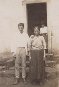 Na foto estão os bisavôs de Silvana, Feliciano e Maria de Lourdes, Silvana diz que roubou a foto de sua tia Geci. As duas queriam guarda-la então Silvana tirou uma cópia da foto e deu para sua tia e ficou com a original.