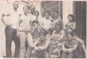 Família junto com a Amélia que era como uma segunda mãe.